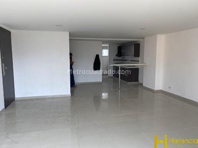 Apartamento de 3 alcobas en arriendo en Conquistadores, Medellín, 115 m² · foto 2 de 18