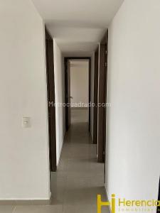 Apartamento de 3 alcobas en arriendo en Conquistadores, Medellín, 115 m² · foto 6 de 18