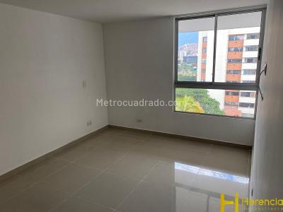 Apartamento de 3 alcobas en arriendo en Conquistadores, Medellín, 115 m² · foto 13 de 18