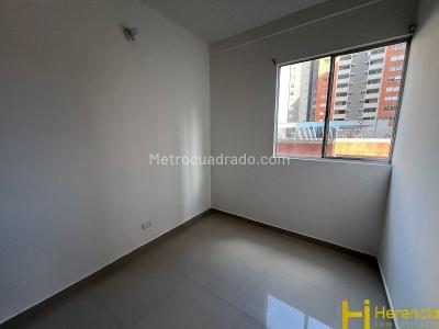 Apartamento de 3 alcobas en venta en Central, Bello, 76 m² · foto 16 de 20