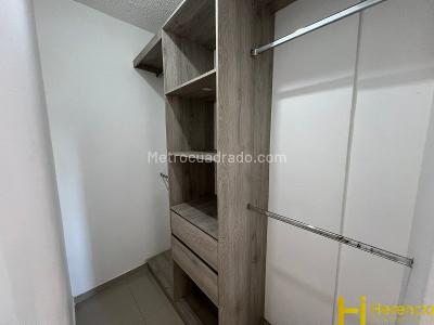 Apartamento de 3 alcobas en venta en Central, Bello, 76 m² · foto 18 de 20