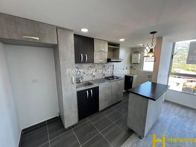 Apartamento de 2 alcobas en venta en La Navarra, Bello, 52 m² · foto 3 de 13