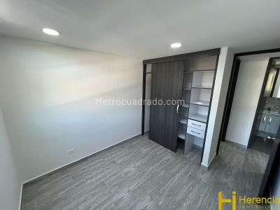 Apartamento de 2 alcobas en venta en La Navarra, Bello, 52 m² · foto 13 de 13