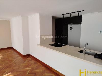 Apartamento de 2 alcobas en arriendo en El Poblado, Medellín, 96 m² · foto 3 de 20