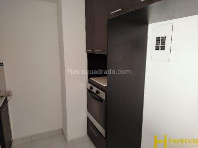 Apartamento de 2 alcobas en arriendo en El Poblado, Medellín, 96 m² · foto 4 de 20