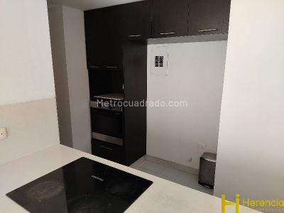 Apartamento de 2 alcobas en arriendo en El Poblado, Medellín, 96 m² · foto 5 de 20