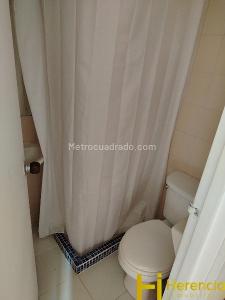 Apartamento de 2 alcobas en arriendo en El Poblado, Medellín, 96 m² · foto 15 de 20