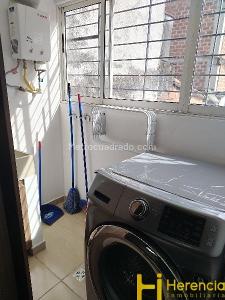 Apartamento de 1 alcoba en arriendo en Los Colores, Medellín, 65 m² · foto 3 de 18