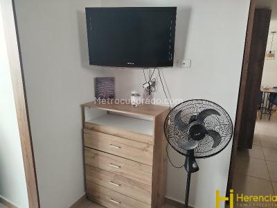 Apartamento de 1 alcoba en arriendo en Los Colores, Medellín, 65 m² · foto 15 de 18