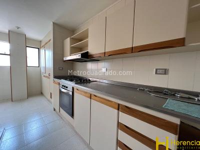Apartamento en arriendo en Laureles, Medellín · foto 7 de 20