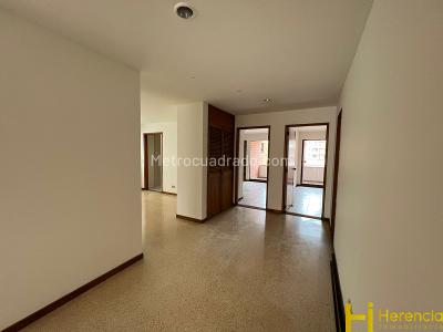 Apartamento en arriendo en Laureles, Medellín · foto 14 de 20