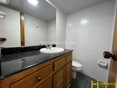 Apartamento en arriendo en Laureles, Medellín · foto 18 de 20