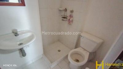 Apartamento de 3 alcobas en arriendo en Los Balsos Nro 2, Medellín, 140 m² · foto 9 de 20
