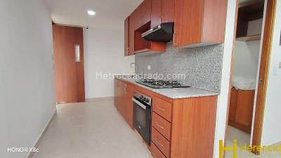 Apartamento de 3 alcobas en arriendo en Los Balsos Nro 2, Medellín, 140 m² · foto 10 de 20