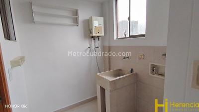 Apartamento de 3 alcobas en arriendo en Los Balsos Nro 2, Medellín, 140 m² · foto 12 de 20