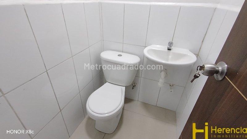 Local Comercial en Arriendo, Estadio, Medellín - Más