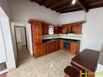 Apartamento de 4 alcobas en arriendo en Estadio, Medellín, 230 m² · foto 5 de 20