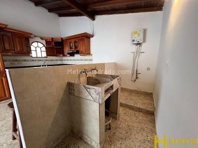 Apartamento de 4 alcobas en arriendo en Estadio, Medellín, 230 m² · foto 7 de 20