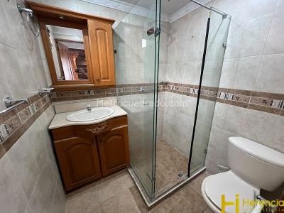 Apartamento de 4 alcobas en arriendo en Estadio, Medellín, 230 m² · foto 19 de 20