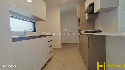 Apartamento de 3 alcobas en arriendo en El Poblado, Medellín, 105 m² · foto 7 de 20