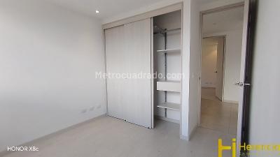 Apartamento de 3 alcobas en arriendo en El Poblado, Medellín, 105 m² · foto 13 de 20