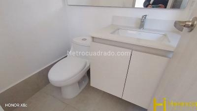 Apartamento de 3 alcobas en arriendo en El Poblado, Medellín, 105 m² · foto 14 de 20