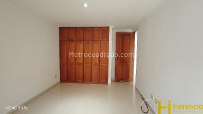 Apartamento de 3 alcobas en arriendo en San Juaquin, Medellín, 92 m² · foto 14 de 20