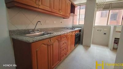 Apartamento de 3 alcobas en arriendo en Laureles, Medellín, 120 m² · foto 7 de 20
