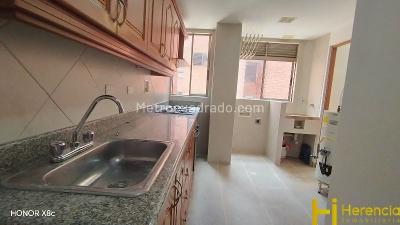 Apartamento de 3 alcobas en arriendo en Laureles, Medellín, 120 m² · foto 8 de 20