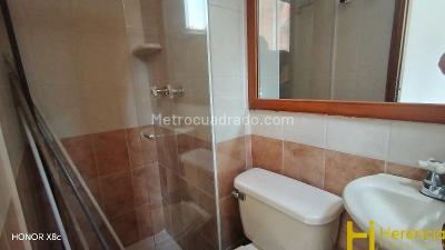Apartamento de 3 alcobas en arriendo en Laureles, Medellín, 120 m² · foto 12 de 20