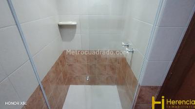 Apartamento de 3 alcobas en arriendo en Laureles, Medellín, 120 m² · foto 18 de 20