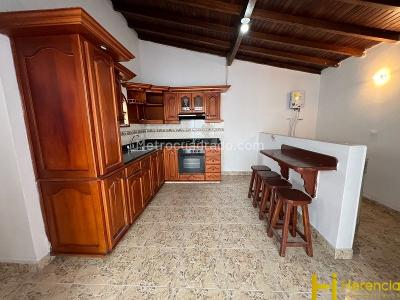 Apartamento de 4 alcobas en venta en Estadio, Medellín, 230 m² · foto 4 de 20
