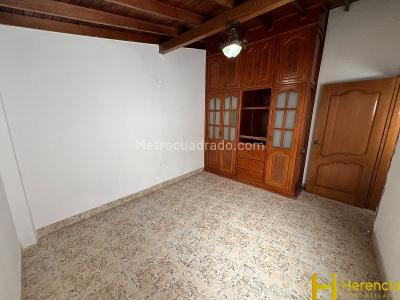 Apartamento de 4 alcobas en venta en Estadio, Medellín, 230 m² · foto 16 de 20