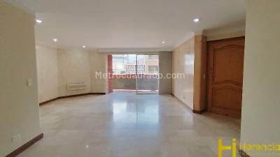Apartamento de 3 alcobas en arriendo en Laureles, Medellín, 150 m² · foto 2 de 20