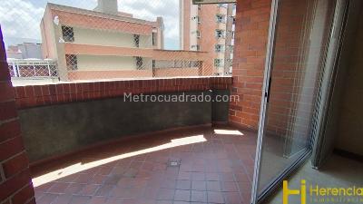 Apartamento de 3 alcobas en arriendo en Laureles, Medellín, 150 m² · foto 5 de 20