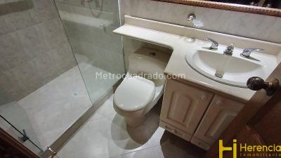 Apartamento de 3 alcobas en arriendo en Laureles, Medellín, 150 m² · foto 11 de 20
