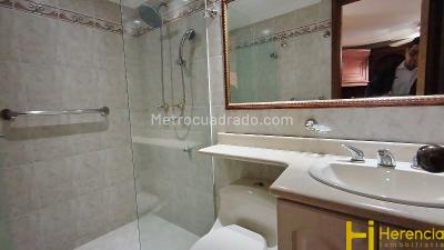 Apartamento de 3 alcobas en arriendo en Laureles, Medellín, 150 m² · foto 13 de 20