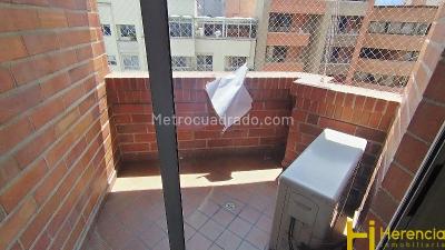 Apartamento de 3 alcobas en arriendo en Laureles, Medellín, 150 m² · foto 19 de 20
