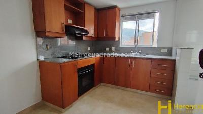 Apartamento de 3 alcobas en arriendo en Laureles, Medellín, 107 m² · foto 5 de 20
