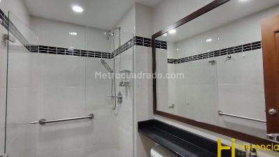 Apartamento de 3 alcobas en arriendo en Laureles, Medellín, 107 m² · foto 11 de 20