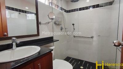 Apartamento de 3 alcobas en arriendo en Laureles, Medellín, 107 m² · foto 20 de 20