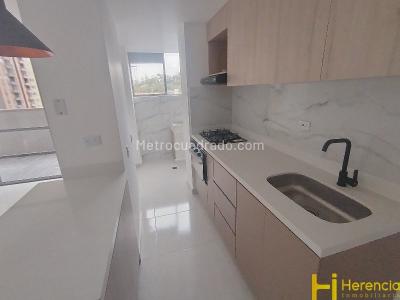 Apartamento en arriendo en La Gabriela, Bello · foto 2 de 20