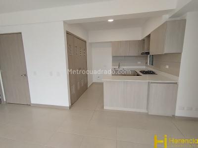 Apartamento en arriendo en San Nicolas, Rionegro · foto 2 de 20