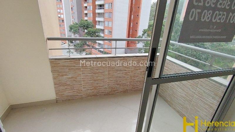 3BR Apartment with Balcony in Niquía, Bello - 3