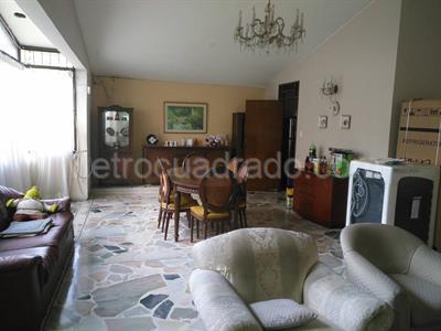 Casa de 5 alcobas en venta en Cristales, Cali, 370 m² · foto 5 de 12