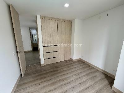 Apartamento de 4 alcobas en venta en Cristales, Cali, 122 m² · foto 9 de 15