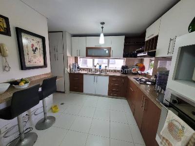 Apartamento de 3 alcobas en venta en Normandia, Cali, 166 m² · foto 4 de 19