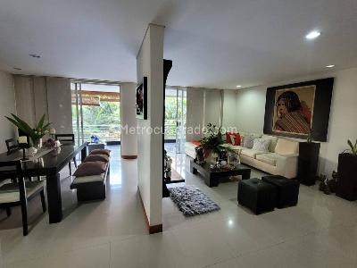 Apartamento de 3 alcobas en venta en Normandia, Cali, 166 m² · foto 3 de 19