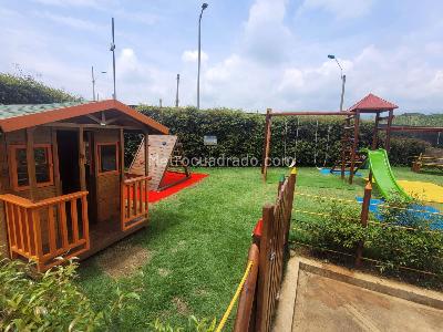 Apartamento de 3 alcobas en venta en Ciudad Jardin, Cali, 75 m² · foto 13 de 14