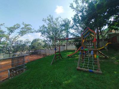 Apartamento de 4 alcobas en venta en Cristales, Cali, 112 m² · foto 12 de 13